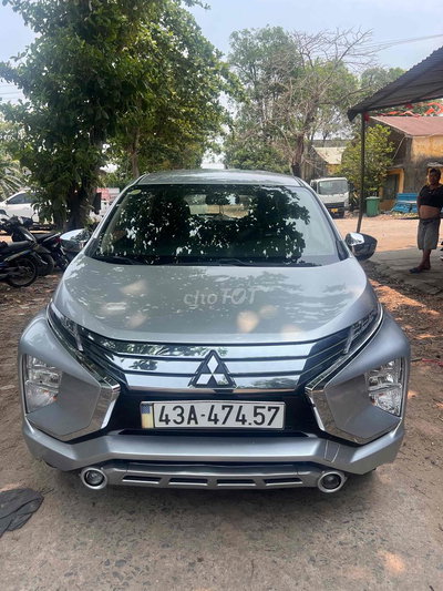 Mitsubishi Xpander 7 chỗ Bạc