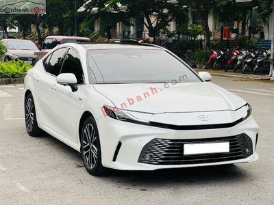 Xe Toyota Camry 2.5 HEV Top 2025
