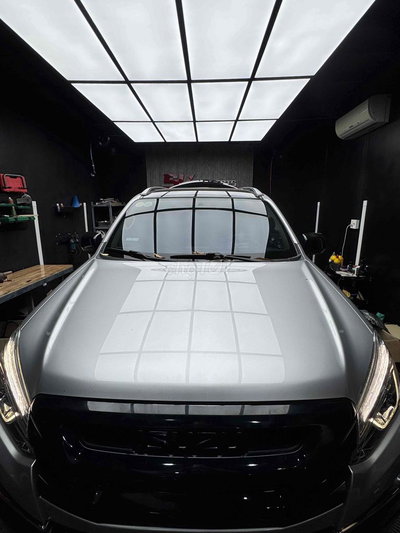 Isuzu Mu X 2019 - 140000 km
