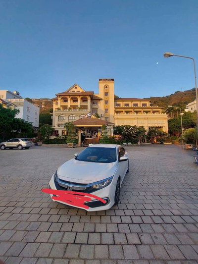 Honda Civic 2019 E Trắng