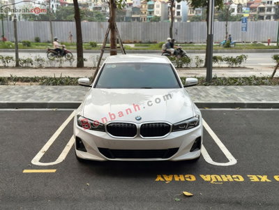 Xe BMW 3 Series 320i Sport Line 2024