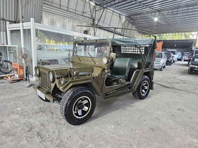 Jeep M151 A2 Xanh quân đội