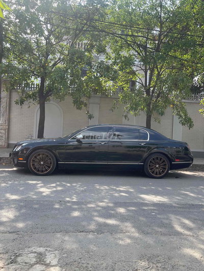 Bentley Flying Spur 2009 - 40052 km