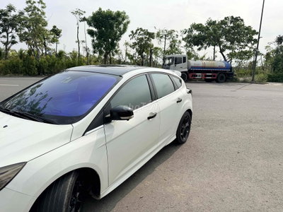 Ford Focus 2.0 AT 2014 Trắng