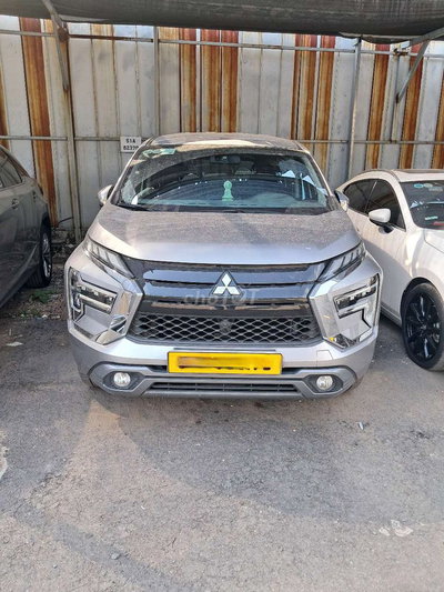 Mitsubishi Xpander 2023 Xám 56000 km