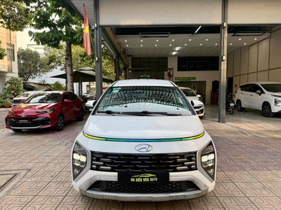 Hyundai Stargazer 2022 Cao cấp Trắng