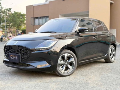 Swift 2025 Hybrid 2700km SẴN XE GIAO NGAY - TL