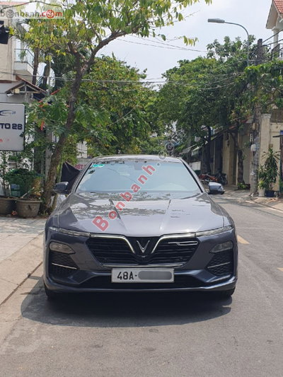 Xe VinFast Lux A 2.0 Premium 2.0 AT 2019
