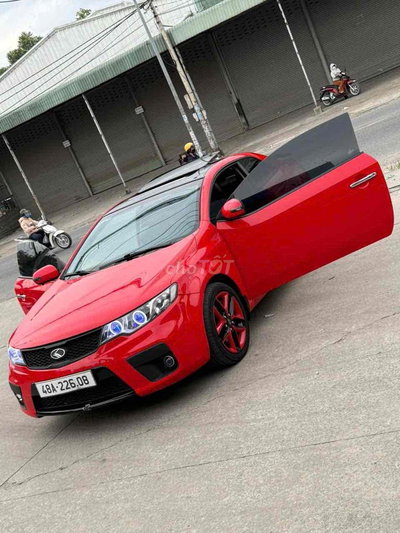 Kia Koup 2010 Đỏ Tự động