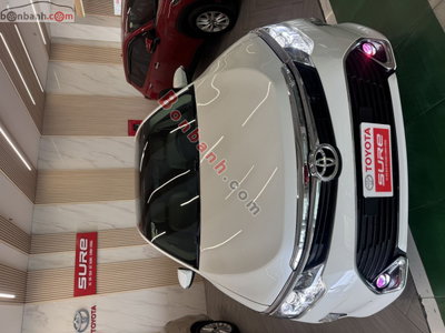 Xe Toyota Camry 2.0 E 2018
