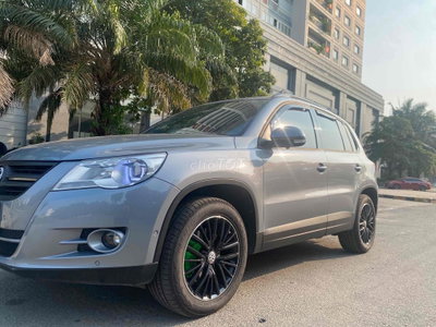 Volkswagen Tiguan 5 chỗ Xám