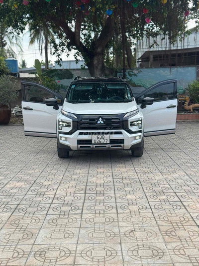 Mitsubishi Xpander Cross 2024 Trắng