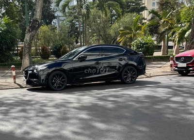 Mazda 3 2017 1.5 AT Sedan - 140000 km