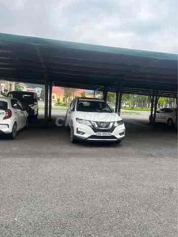Nissan X-Trail 2017 Trắng 60000 km