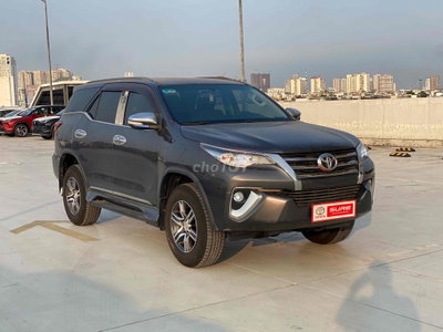 Toyota Fortuner 2017 2.7V AT 73.000km Xám