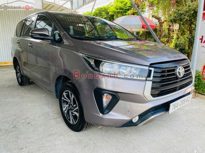 Xe Toyota Innova E 2.0 MT 2021