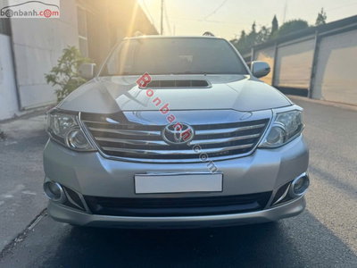 Xe Toyota Fortuner 2.5G 2014