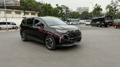 Xe Hyundai Custin Cao Cấp 2.0T 2023