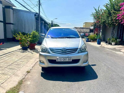 Toyota Innova G 2012