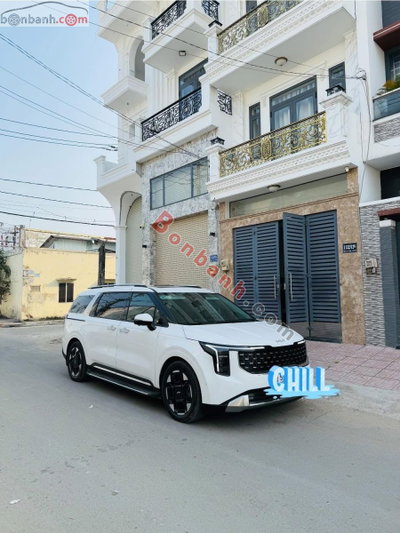 Xe Kia Carnival Signature 2.2D 2024