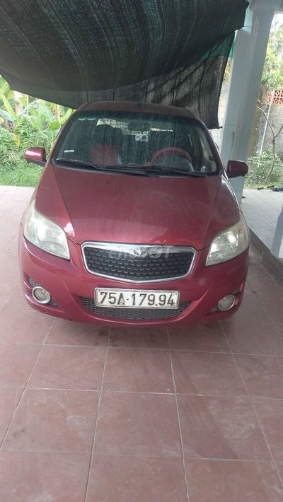 Daewoo GentraX Đỏ 5 chỗ