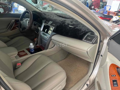 Toyota Camry LE Vàng cát