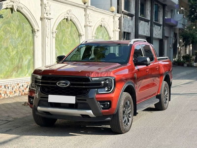Ford Ranger Wildtrak 2024 Đỏ cam