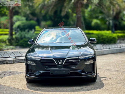 Xe VinFast Lux A 2.0 Base 2.0 AT 2021