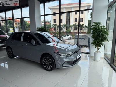 Xe Volkswagen Golf 1.5 eTSI Life 2025