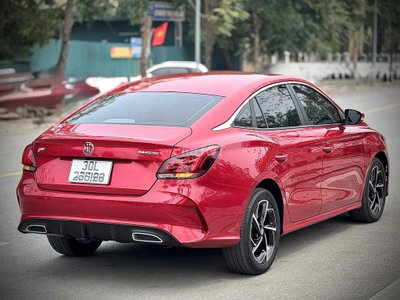 MG MG5 Luxury 2023 Đỏ 3 vạn km quá mới ạ