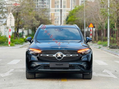 Xe Mercedes Benz GLC 300 4Matic 2023