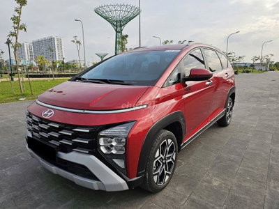 Hyundai Stargazer X 2024 ĐB màu đỏ
