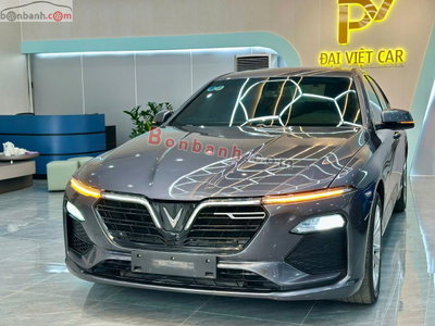 Xe VinFast Lux A 2.0 Tiêu chuẩn 2022
