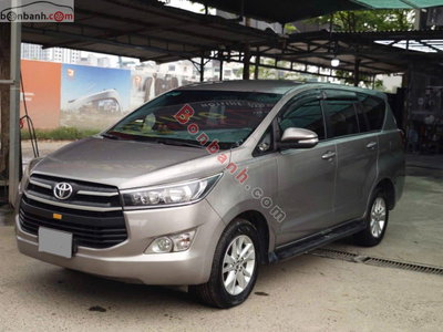 Xe Toyota Innova 2.0E 2017