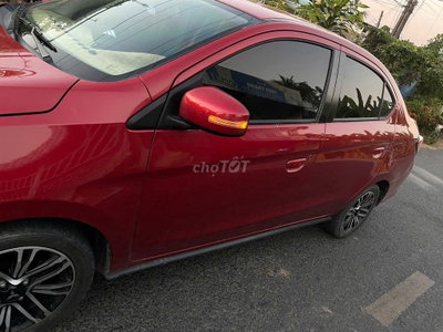 Mitsubishi Attrage CVT Premium Đỏ