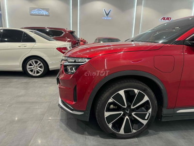 Xe điện Vinfast VF8 Plus Đỏ