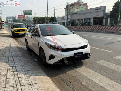 Xe Kia K3 Premium 1.6 AT 2023