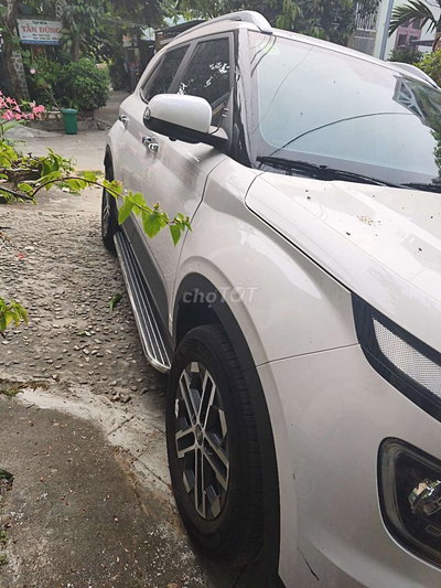 Hyundai Venue Turbo Trắng