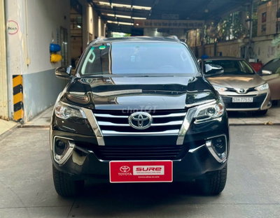 Toyota Fortuner 2020 2.7V 4x2 Đen