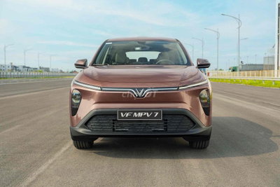 Xe điện VinFast VF MPV Nâu Mocha