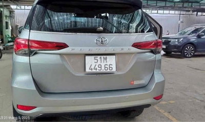 Toyota Fortuner 2.4G