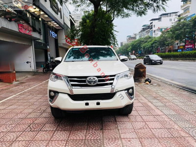 Xe Toyota Fortuner 2.7V 4x2 AT 2018