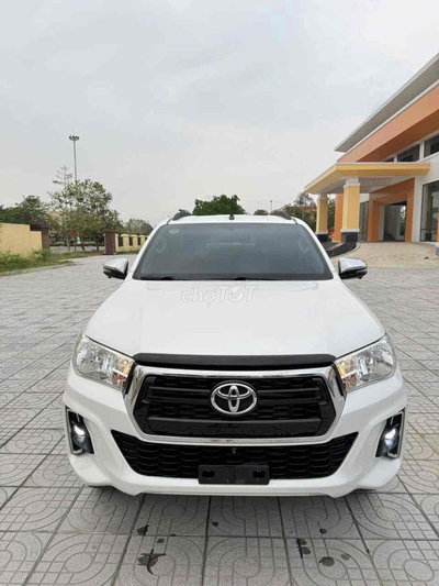 Toyota Hilux 2019 Trắng 90.000 km