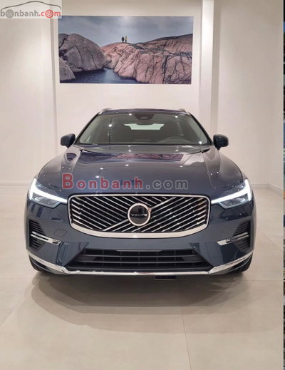 Xe Volvo XC60 Plug-in Hybrid Ultra T8 AWD 2025