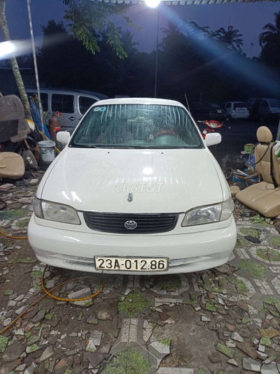 Toyota Corolla 2000 Trắng