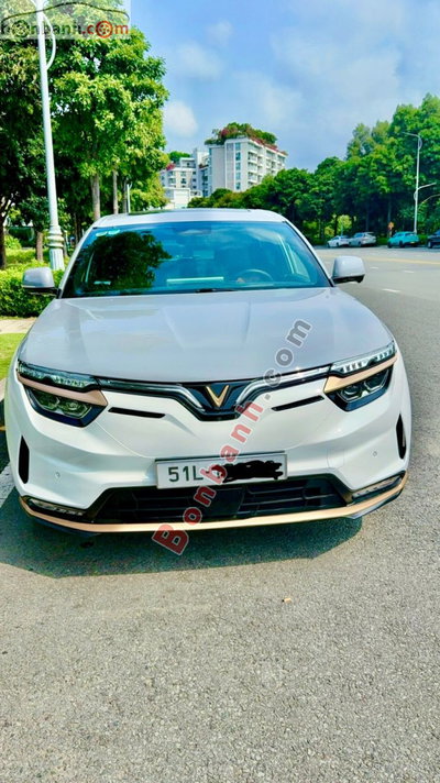 Xe VinFast VF8 Plus AWD 2025