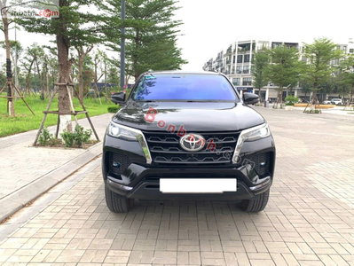 Xe Toyota Fortuner 2.4L 4x2 AT 2022