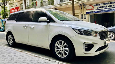 Gia đình bán xe KIA Sedona bản full dầu SX 2021