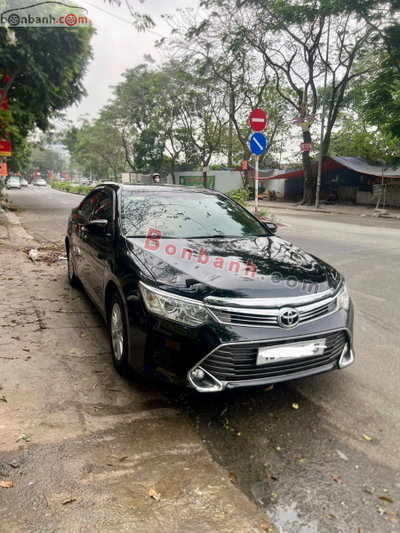 Xe Toyota Camry 2.0E 2016