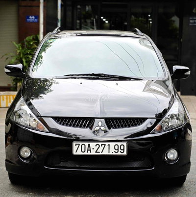 Mitsubishi Grandis 2005 2.4AT 70000 km Đen